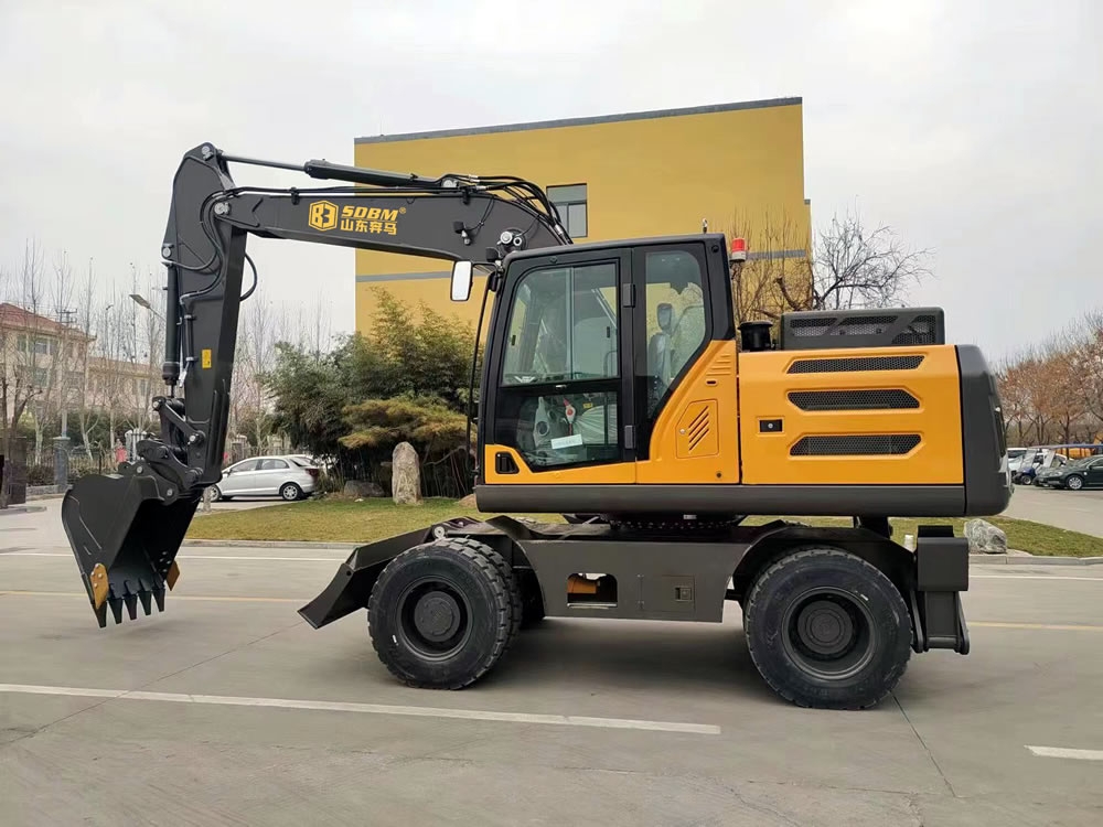 輪胎式中型挖掘機(jī)BMPC150